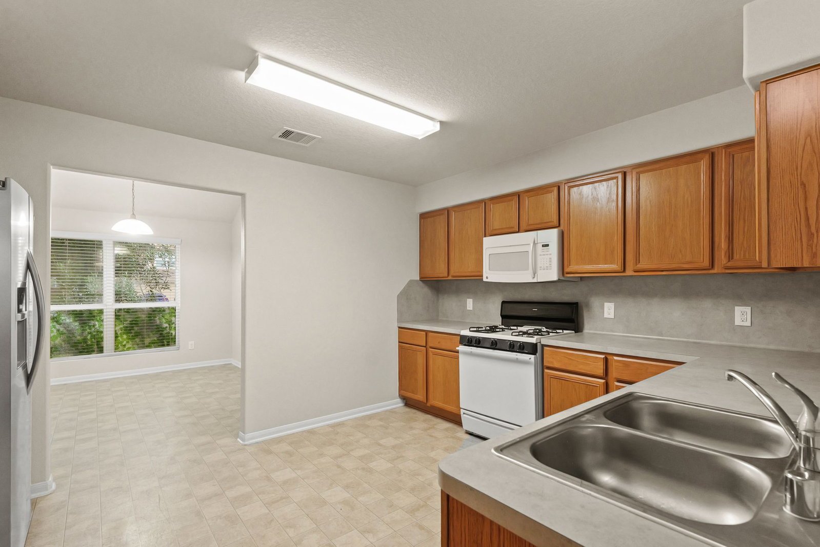 16799 Blackberry Lily Lane Conroe, TX 77385 property image