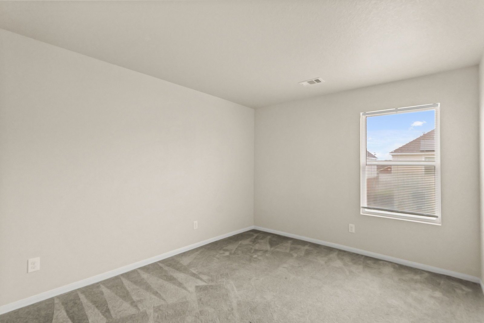 16799 Blackberry Lily Lane Conroe, TX 77385 property image