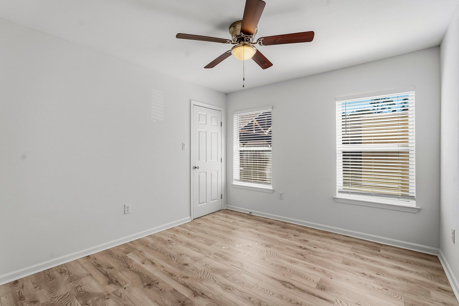4106 Gardendale Drive Houston, TX 77092 property image