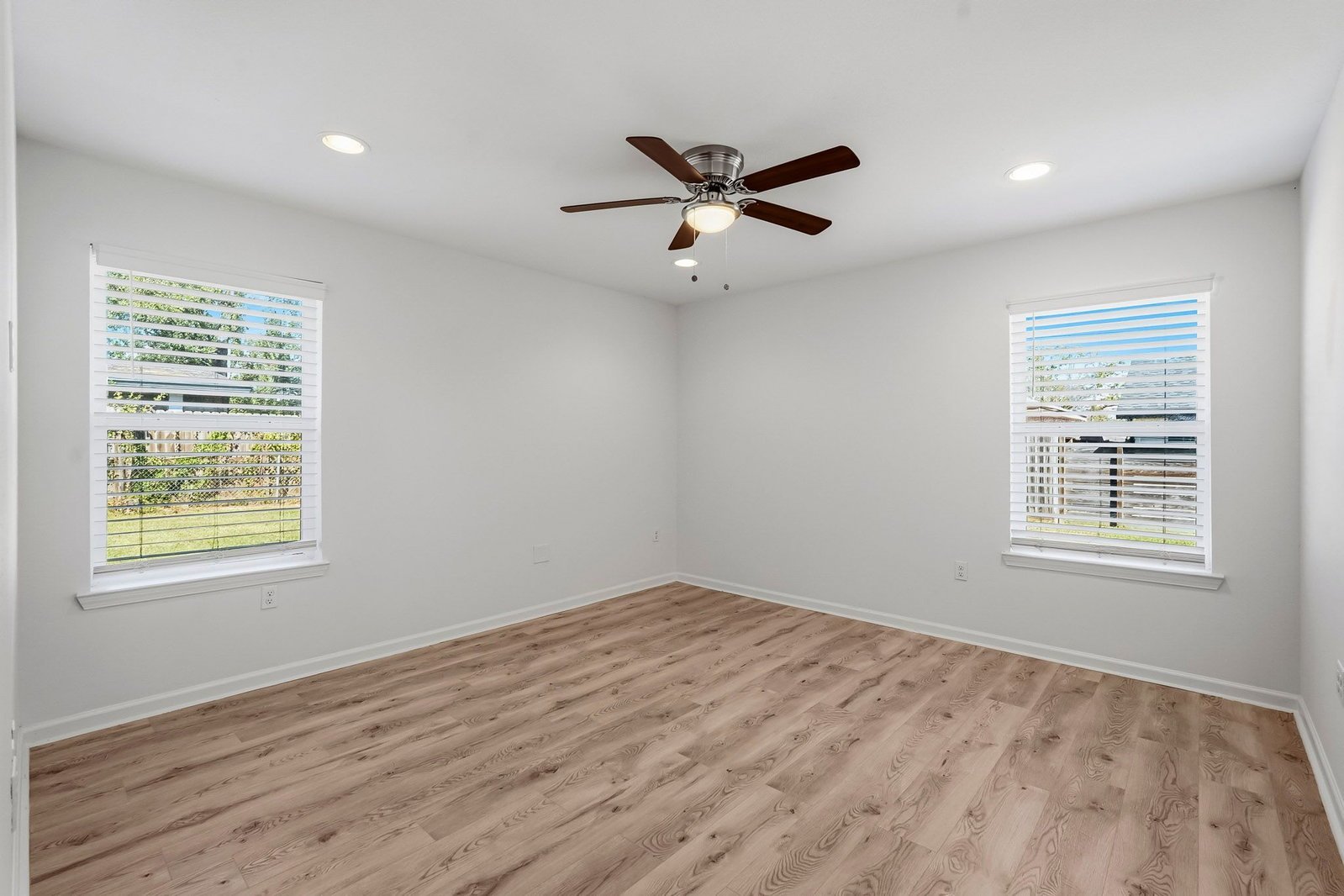 4106 Gardendale Drive Houston, TX 77092 property image