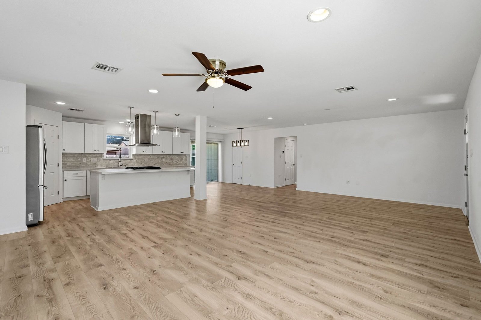 4106 Gardendale Drive Houston, TX 77092 property image