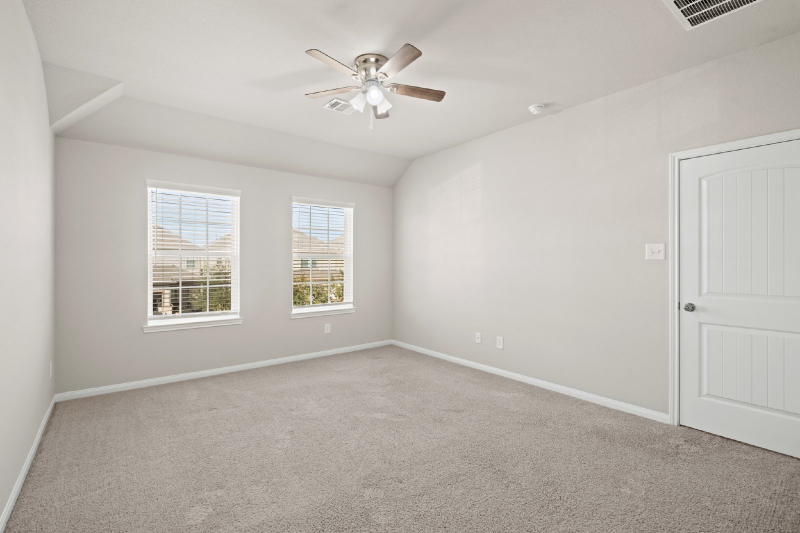 Esk River Trail Trl (5710) - S - OFO - 1 property image