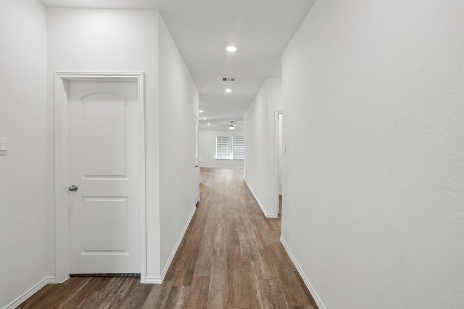 Emerald Ocean Drive (3004) - A - 1 property image