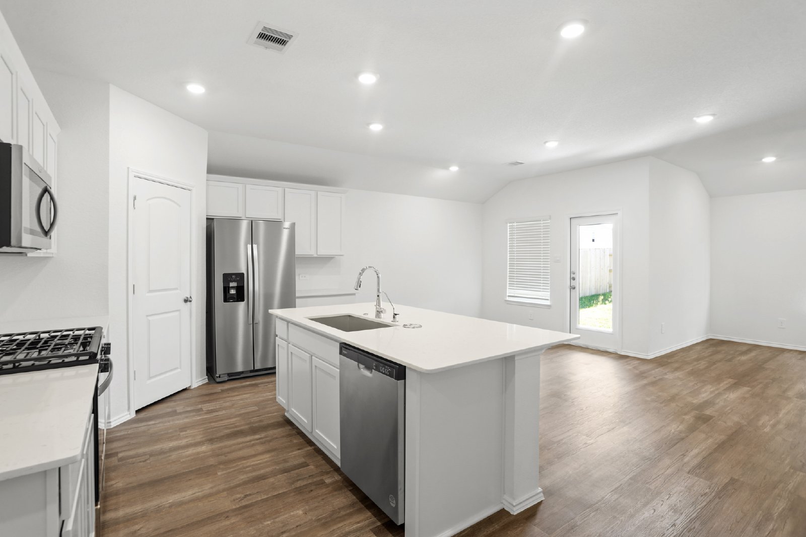 Emerald Ocean Drive (3004) - A - 1 property image