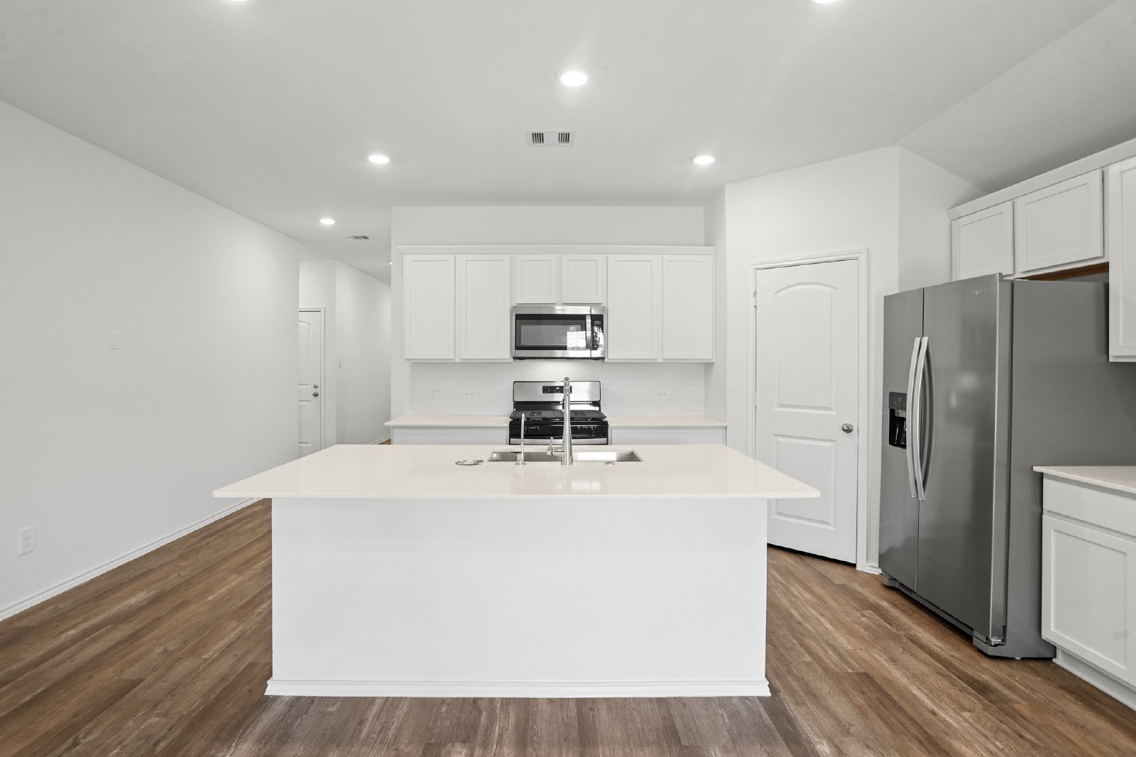 Emerald Ocean Drive (3004) - A - 1 property image