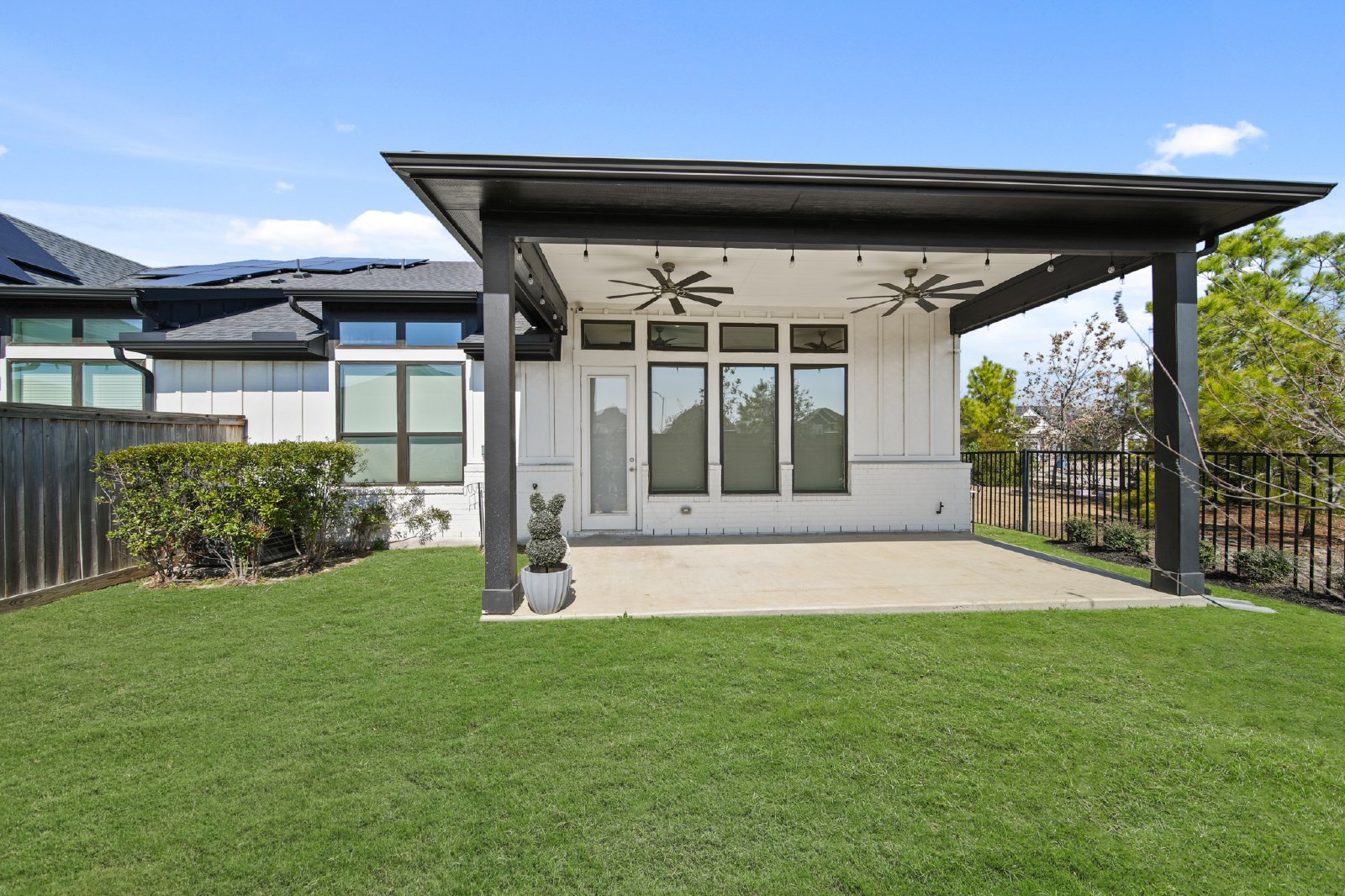 Leal Rancho Court (15303) - P - 1 property image