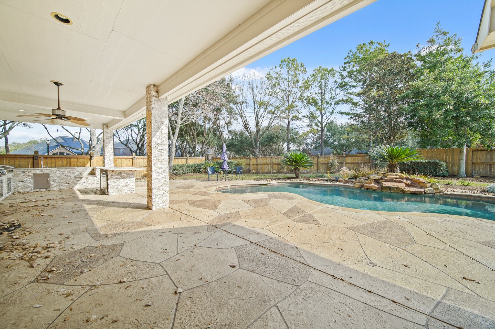 Middle Lake Ct (6403) - P - 1 property image