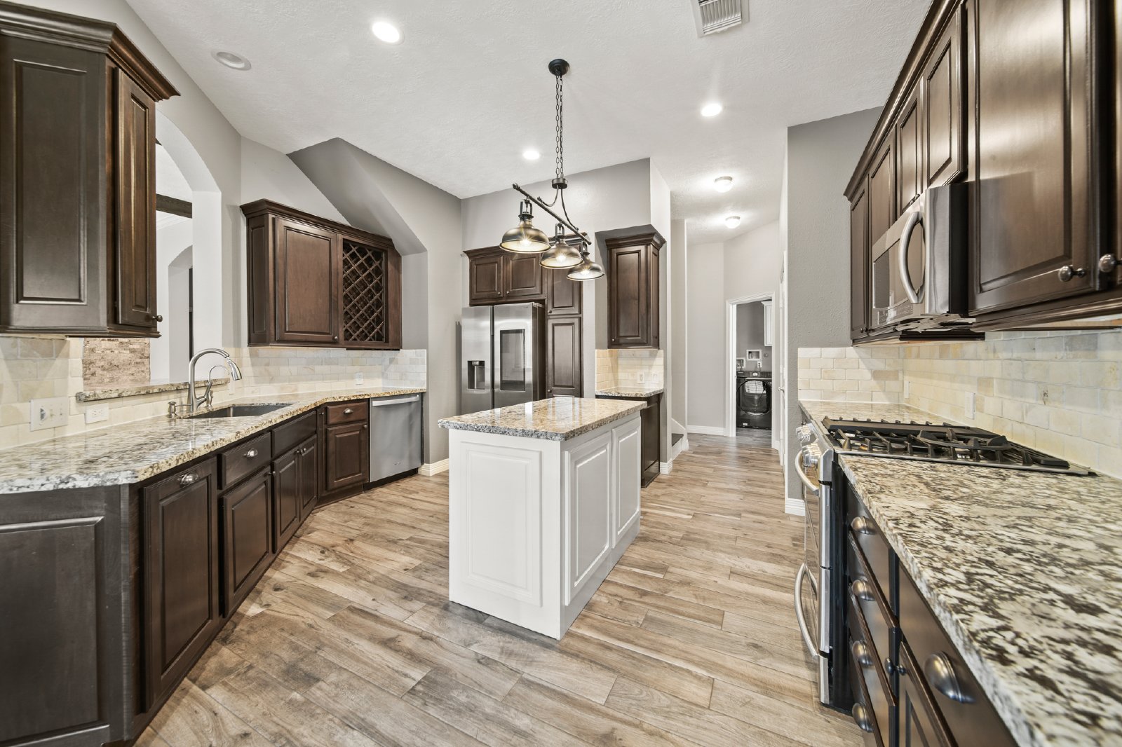 Middle Lake Ct (6403) - P - 1 property image