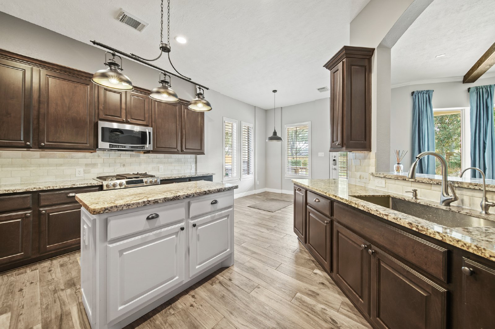 Middle Lake Ct (6403) - P - 1 property image