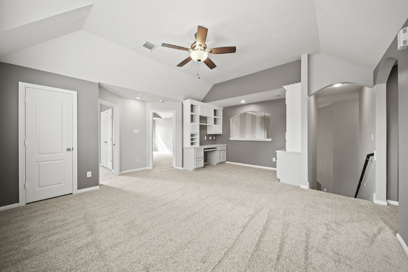 Middle Lake Ct (6403) - P - 1 property image