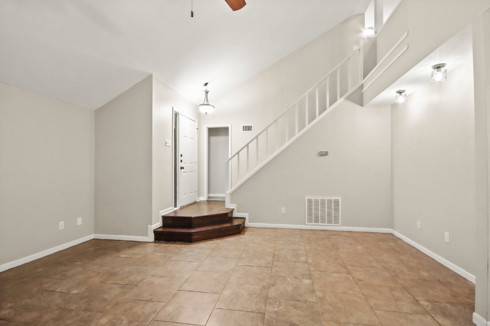 Theissetta Drive Unit 110 (7812) - A - 110 property image