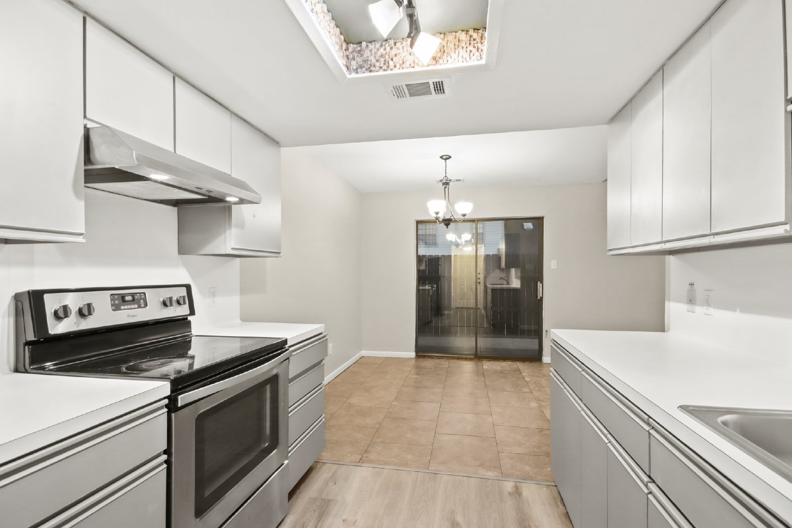 Theissetta Drive Unit 110 (7812) - A - 110 property image