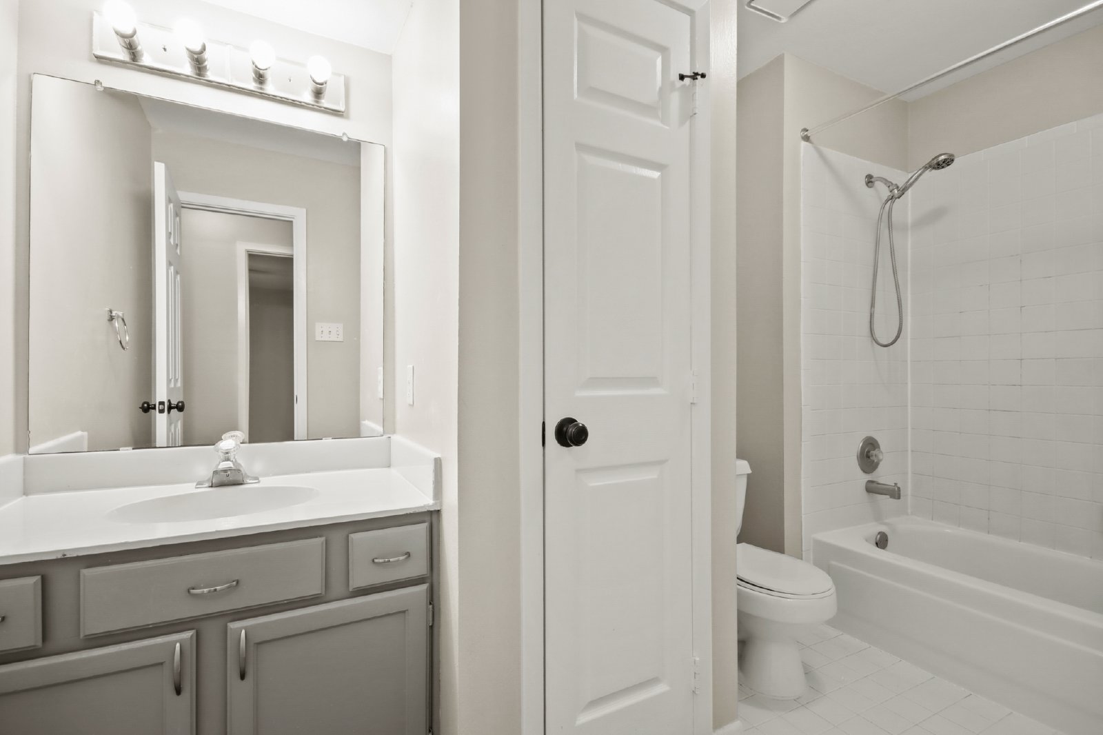 Theissetta Drive Unit 110 (7812) - A - 110 property image