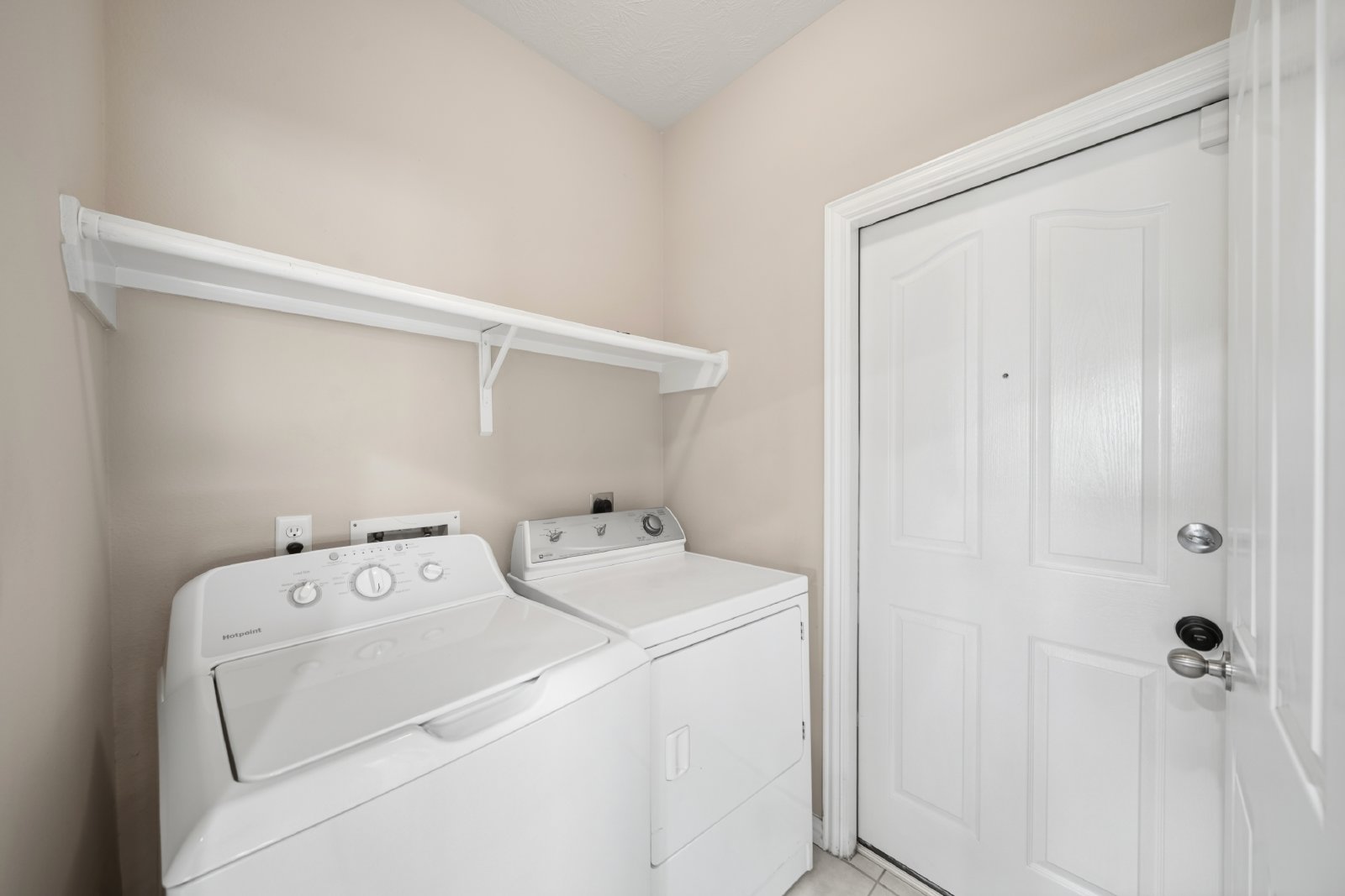 Lakecrest Bend Drive (24503) - P - 1 property image