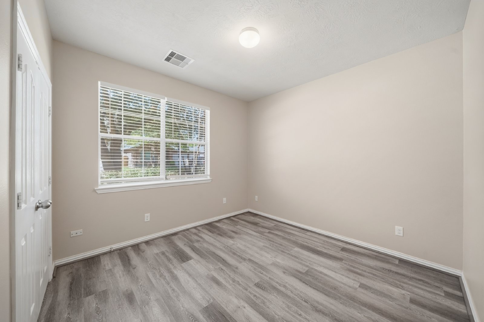 Lakecrest Bend Drive (24503) - P - 1 property image