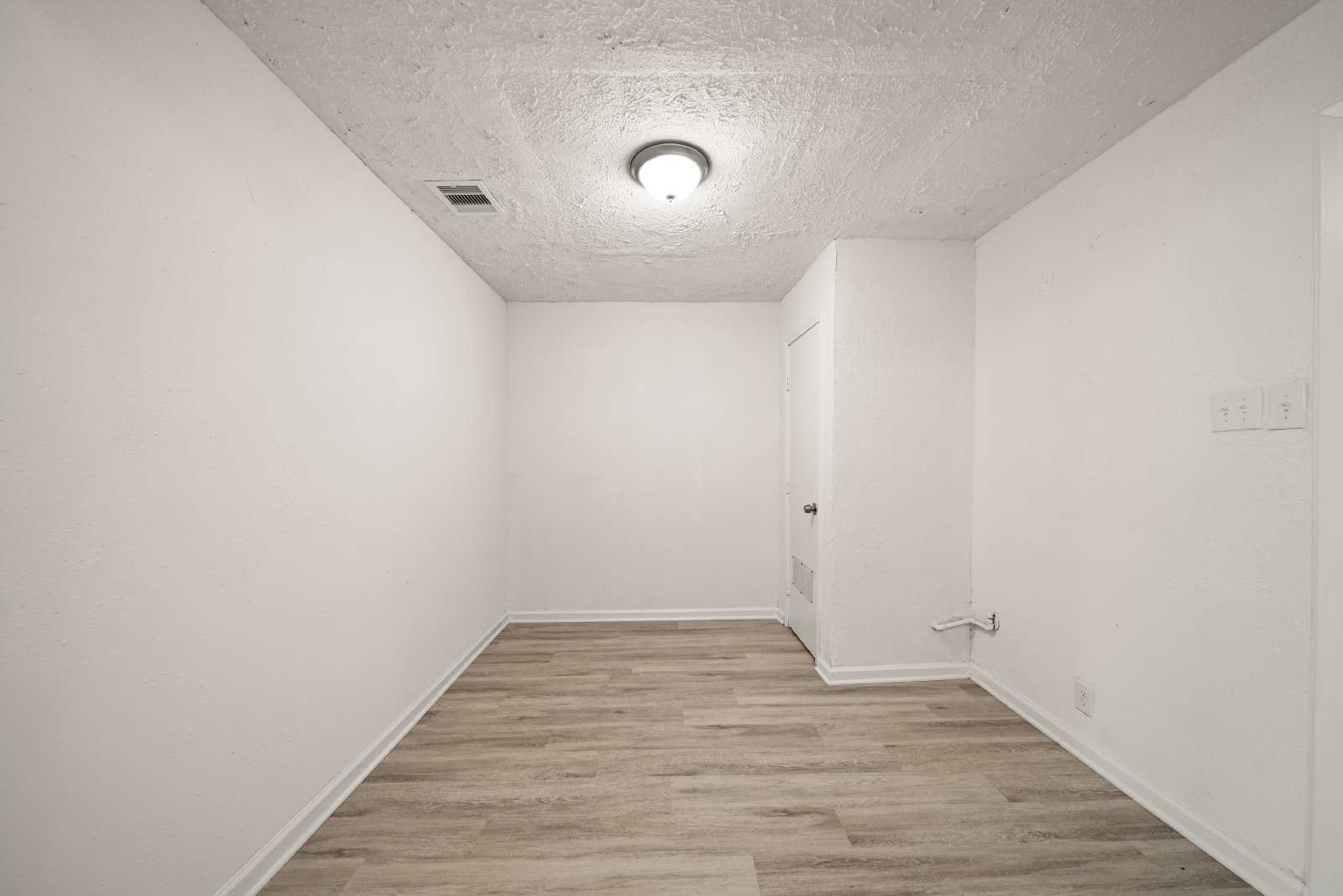 Knotty Oaks Trail (2942) - B - 1 property image