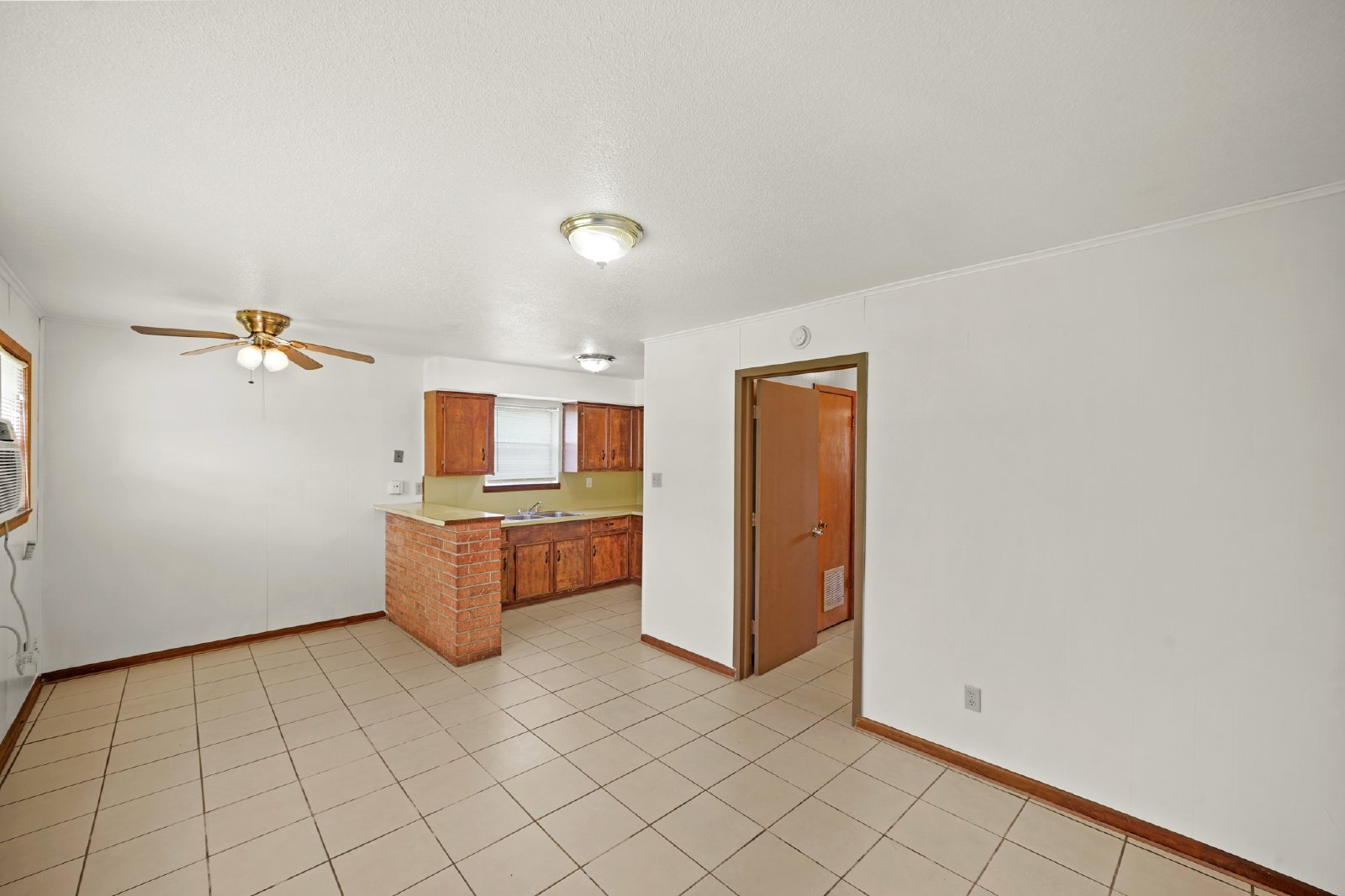 Octavia Street (6116 & 6116 1/2) - T - 1/2 property image