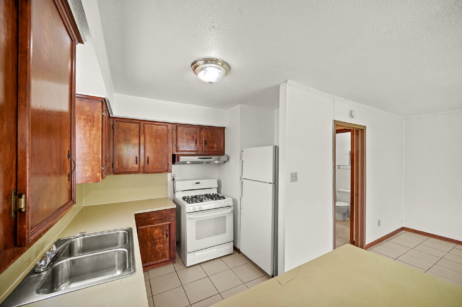 Octavia Street (6116 & 6116 1/2) - T - 1/2 property image