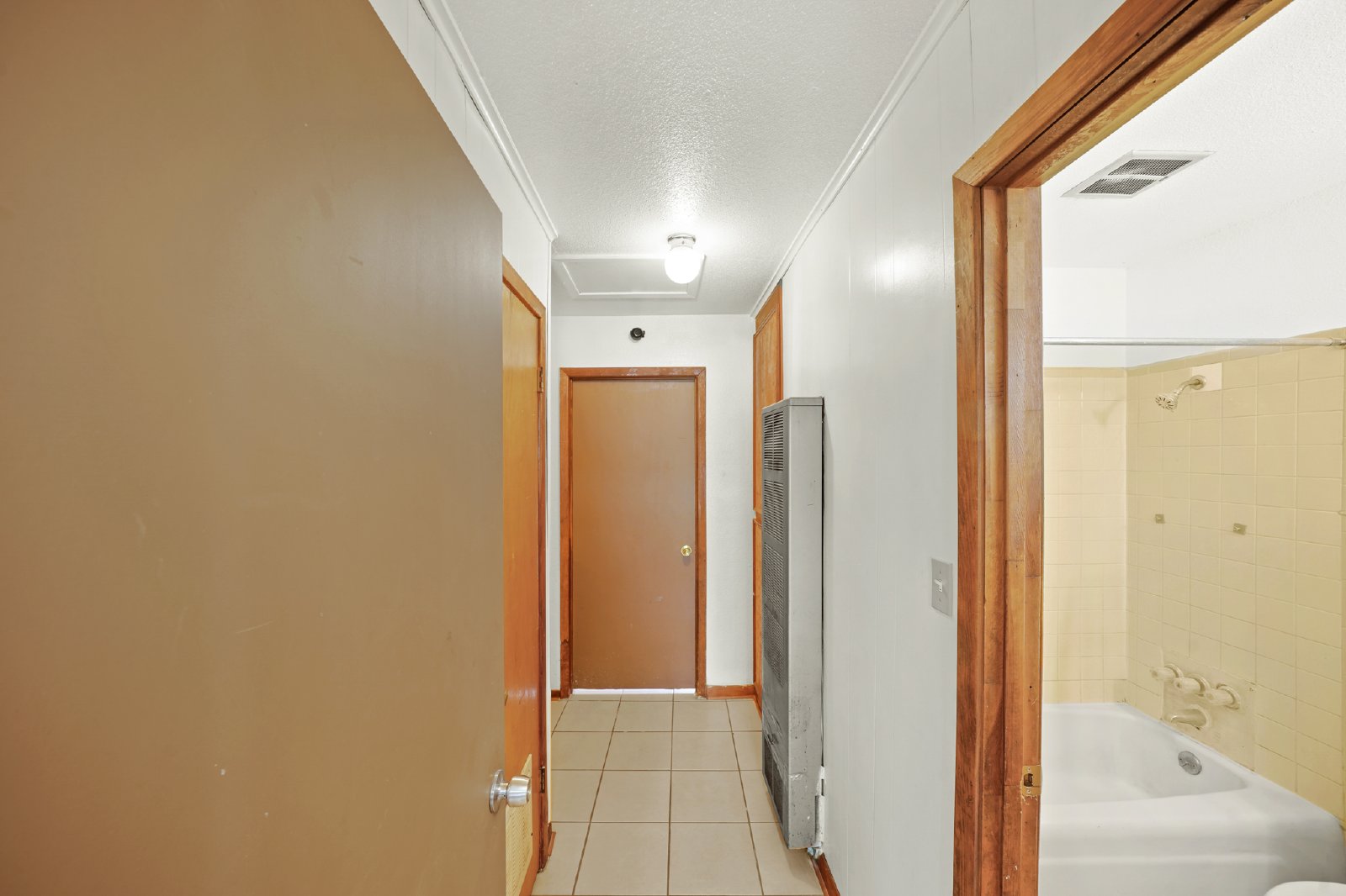 Octavia Street (6116 & 6116 1/2) - T - 1/2 property image