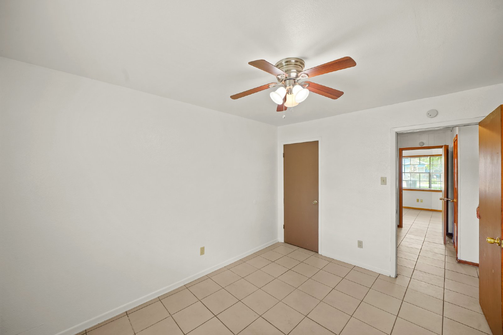 Octavia Street (6116 & 6116 1/2) - T - 1/2 property image